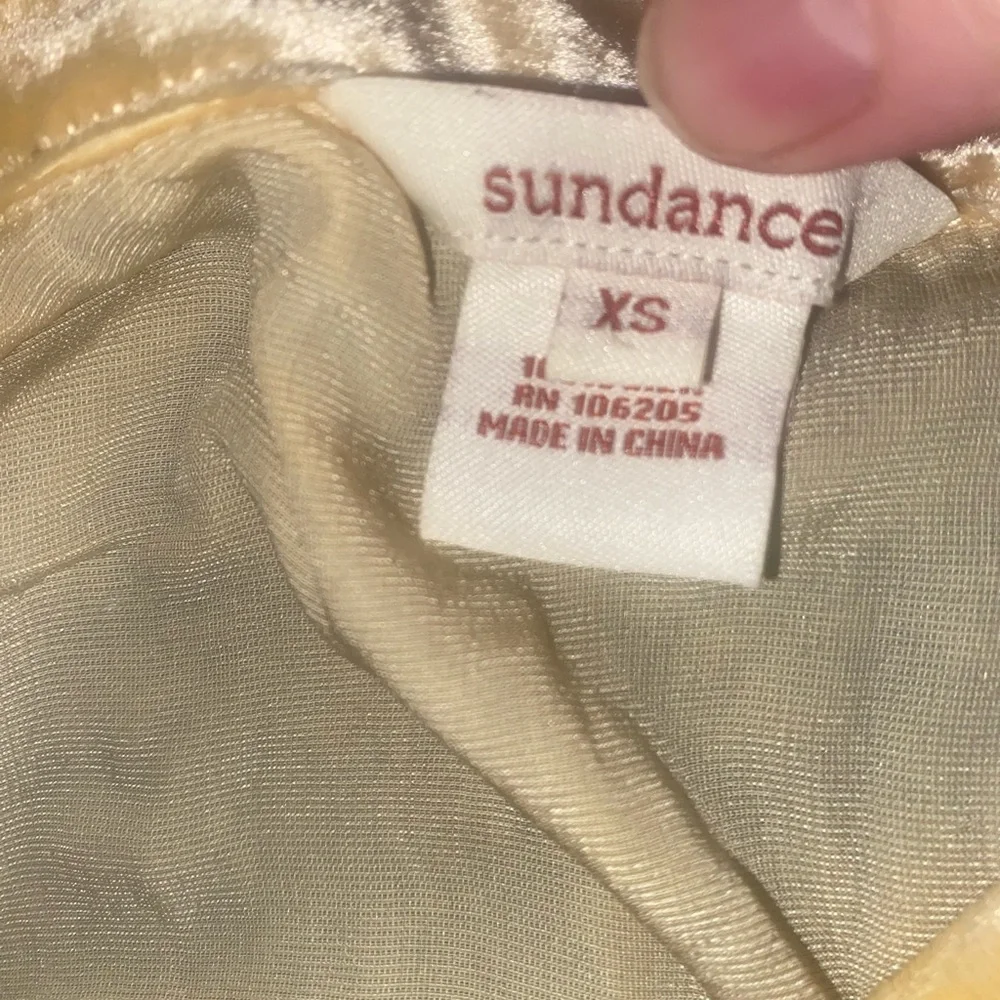 Sundance catalog yellow Velvet Button Down 100% SILK Shirt Sz XS EUC Babydoll - Picture 6 of 7